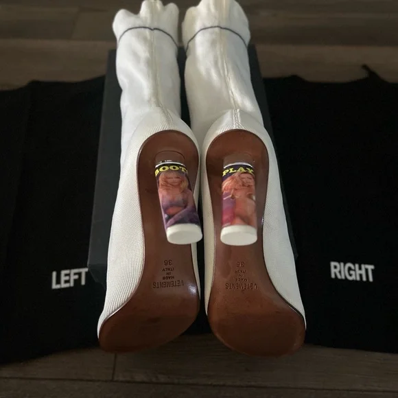 Vetements White and Black Logo Casual Socks - Picture 10 of 13